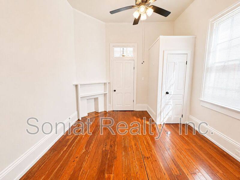 Apartment for rent at 2508-10 Freret St, New Orleans, LA 70113