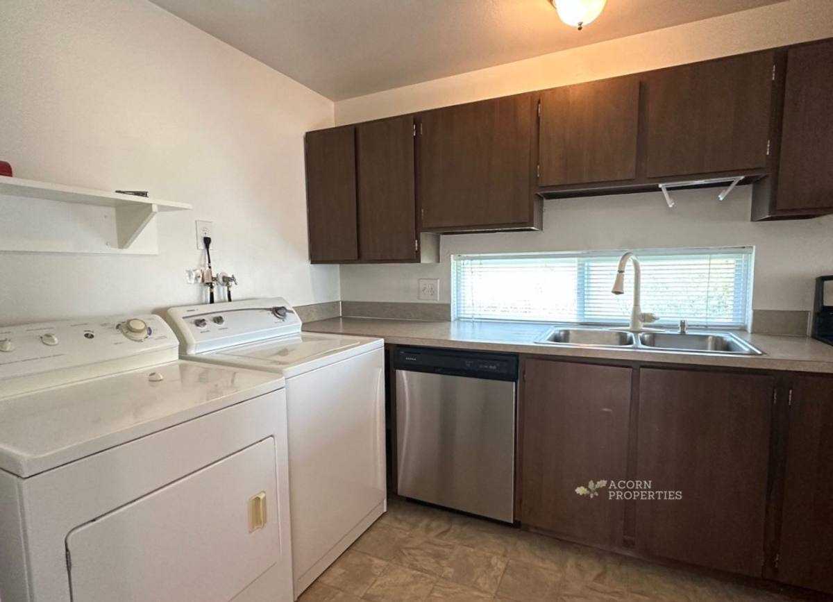 Condo for rent at 902 NE Lindsay St, Coupeville, WA 98239