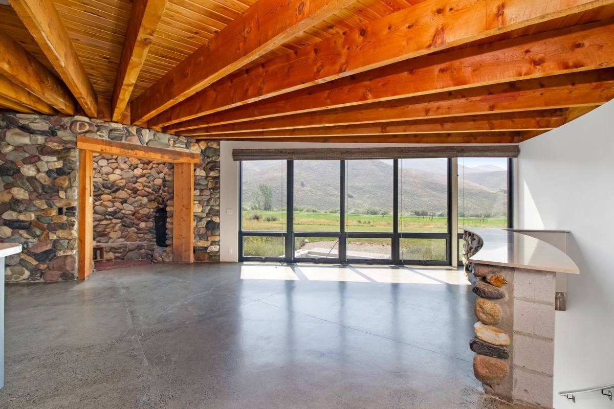 House for rent at 198 Indian Creek Rd, Hailey, ID 83333