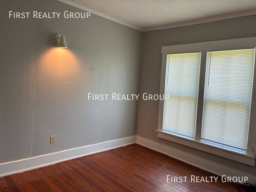Townhouse for rent at 338 Cincinnati Ave, Xenia, OH 45385