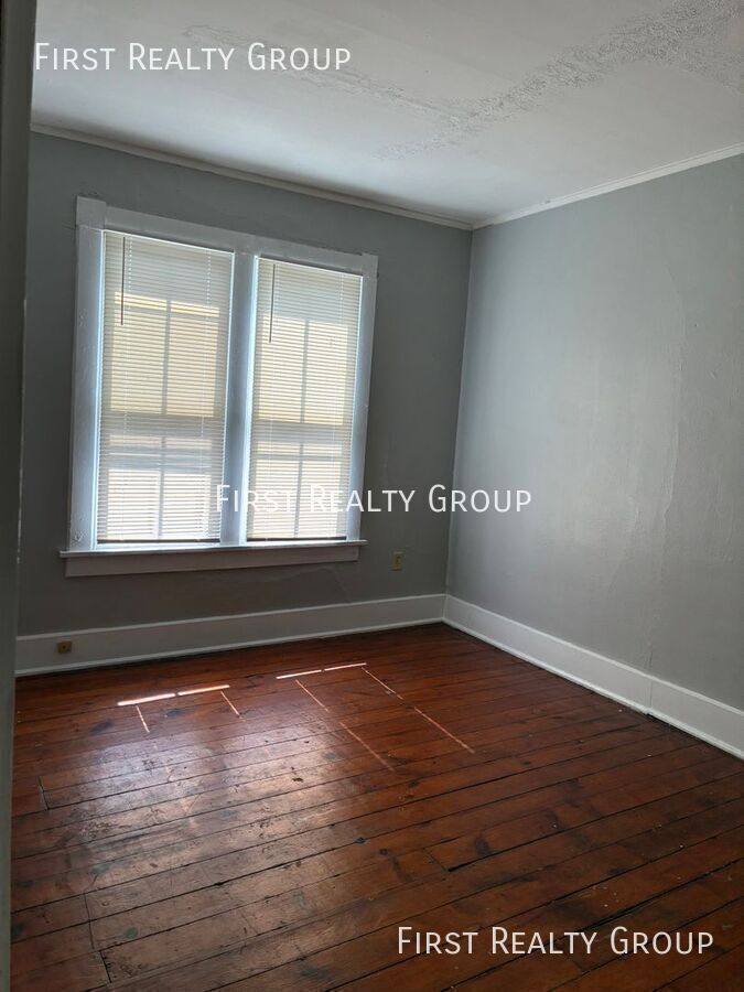 Townhouse for rent at 338 Cincinnati Ave, Xenia, OH 45385