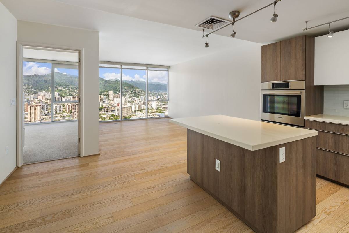 Apartment for rent at 888 Kapiolani Blvd #4312, Honolulu, HI 96813