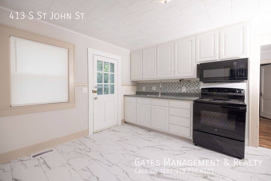 Apartment for rent at 413 S St John, Burlington, NC 27217