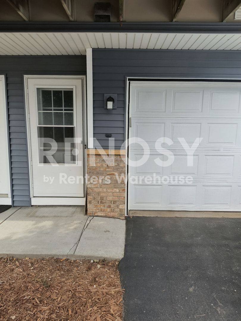 House for rent at 2549 Cobble Hill Court, St. Paul, MN 55125