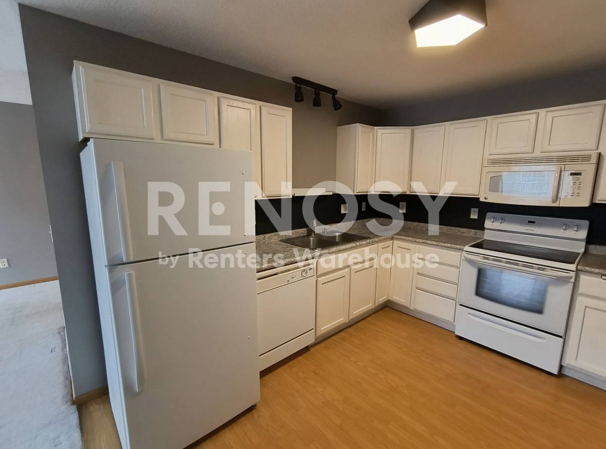 House for rent at 2549 Cobble Hill Court, St. Paul, MN 55125