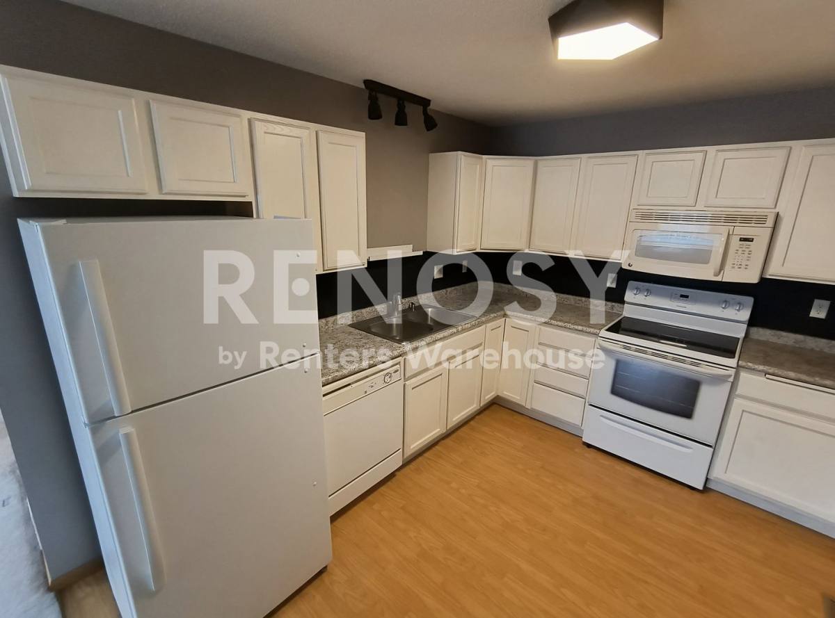 House for rent at 2549 Cobble Hill Court, St. Paul, MN 55125