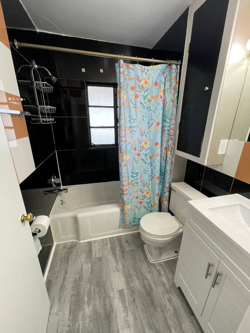 Apartment for rent at 3738 W 12th St, Erie, PA 16505