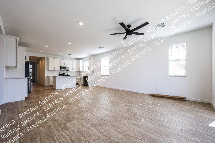 5411 W Royal Palm Rd, Glendale, AZ 85302 - House for Rent - Image 10