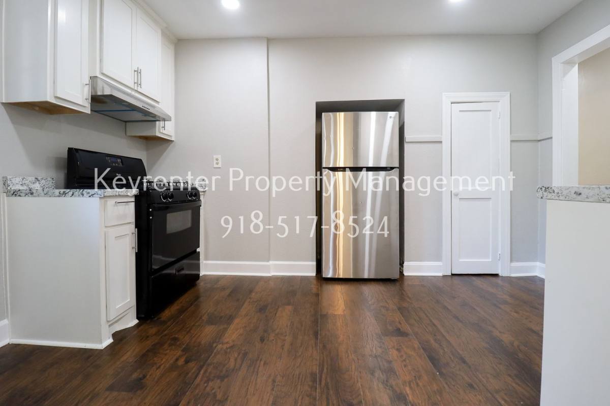 Townhouse for rent at 345 S Zunis Ave, Tulsa, OK 74104