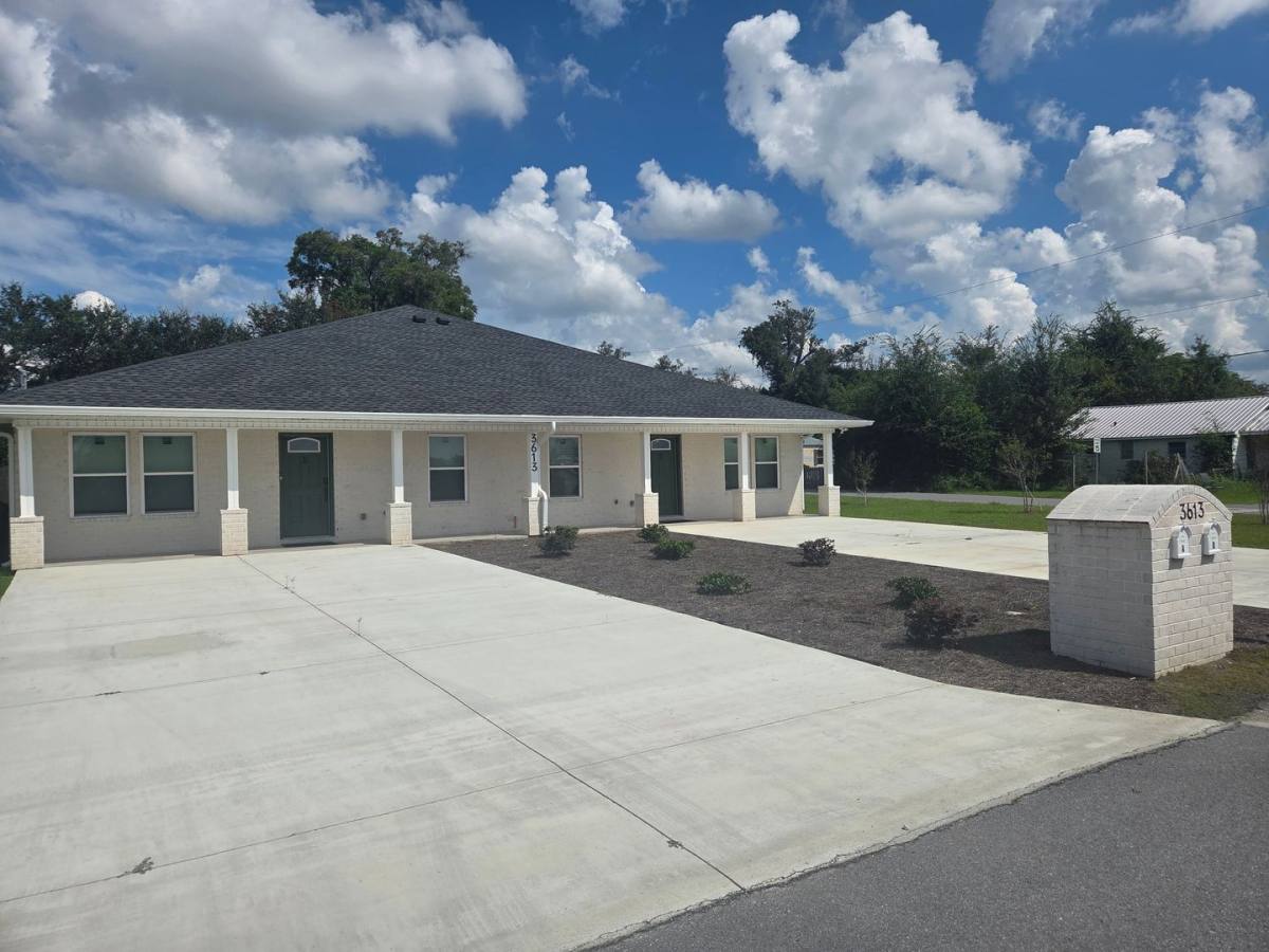 Apartment for rent at 3613 E 7th St, Panama City, FL 32401