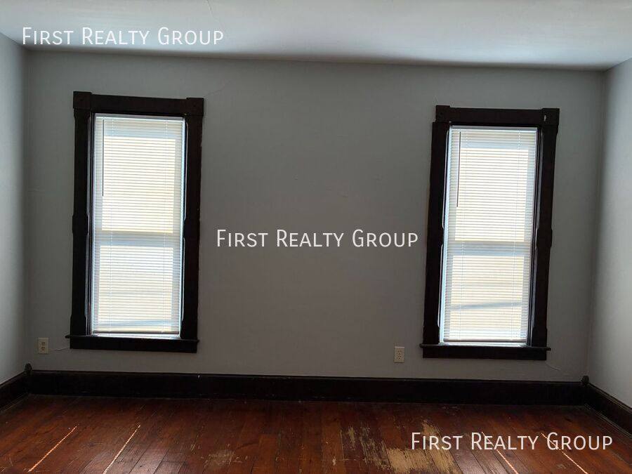 Townhouse for rent at 342 Cincinnati Ave, Xenia, OH 45385