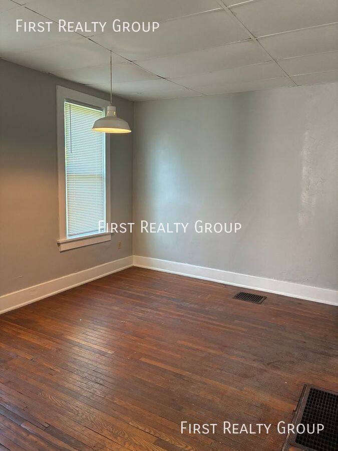 Townhouse for rent at 342 Cincinnati Ave, Xenia, OH 45385