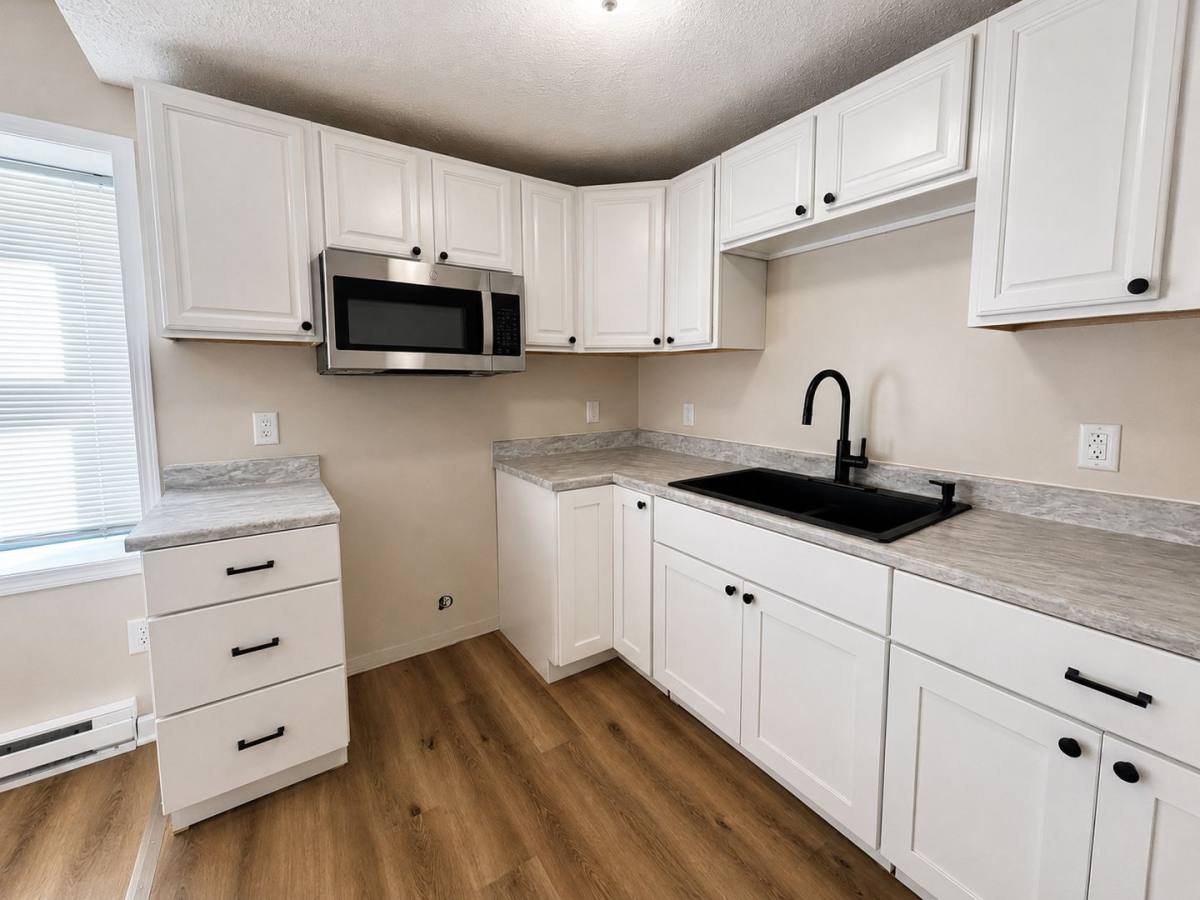 Townhouse for rent at 217 E Whitesboro St, Rome, NY 13440