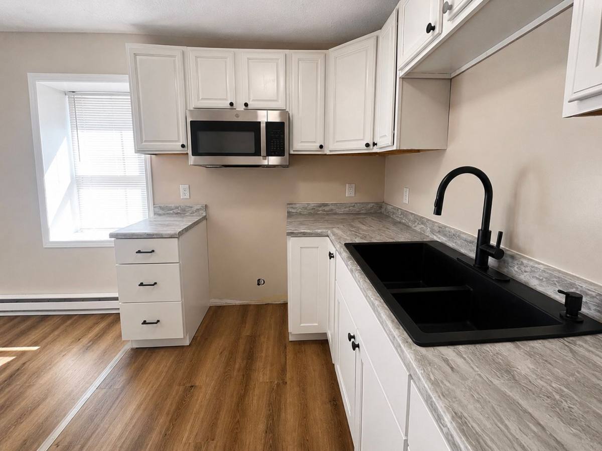 Townhouse for rent at 217 E Whitesboro St, Rome, NY 13440