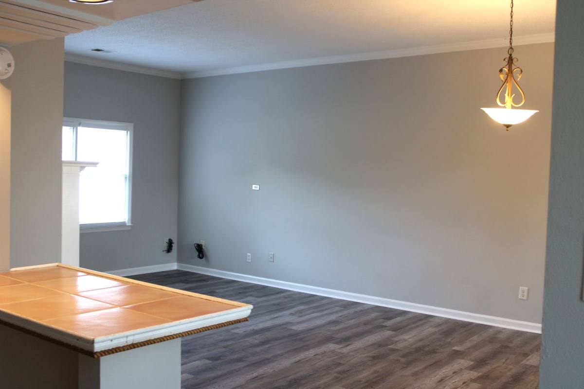 Townhouse for rent at 503 Hillsboro Lane, Helena, AL 35080