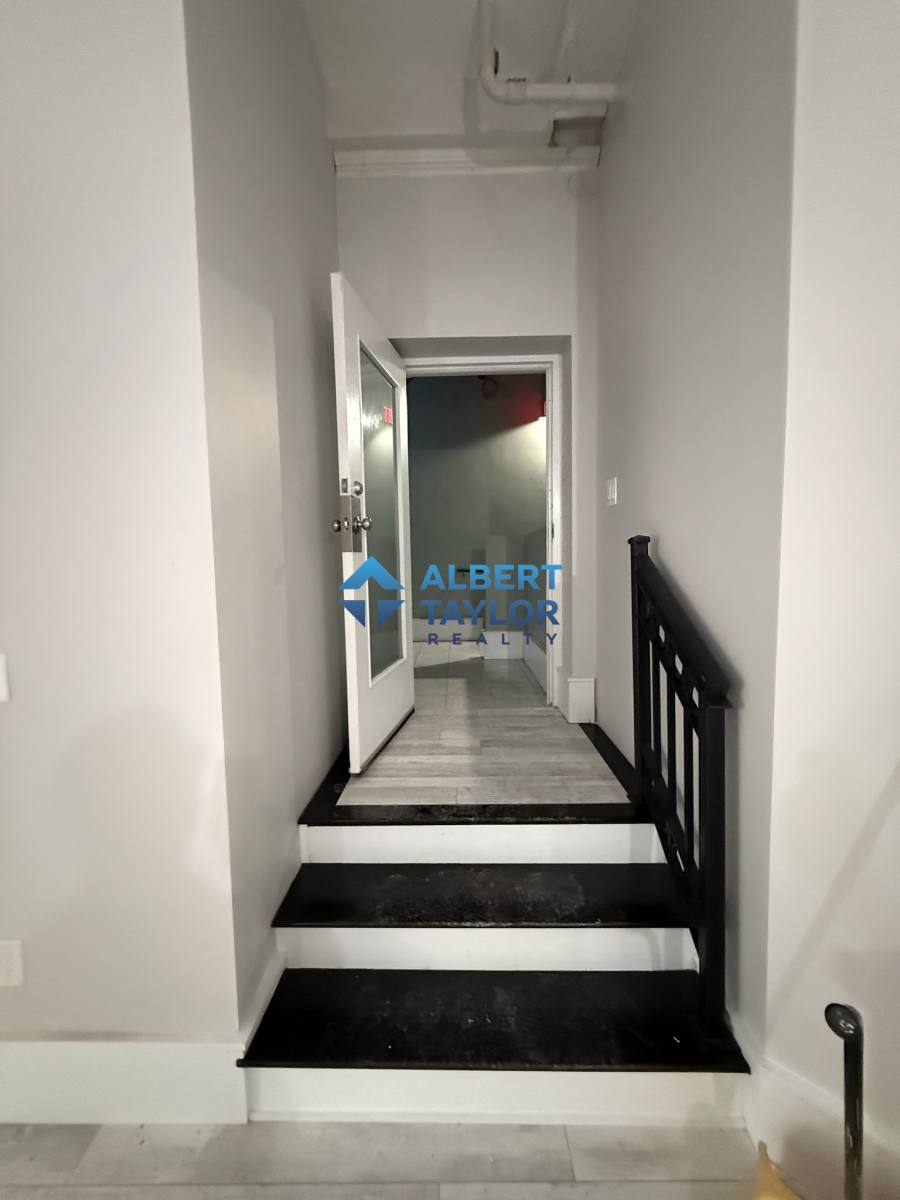 Apartment for rent at 21-27 Temple Place #2R, Boston, MA 02111