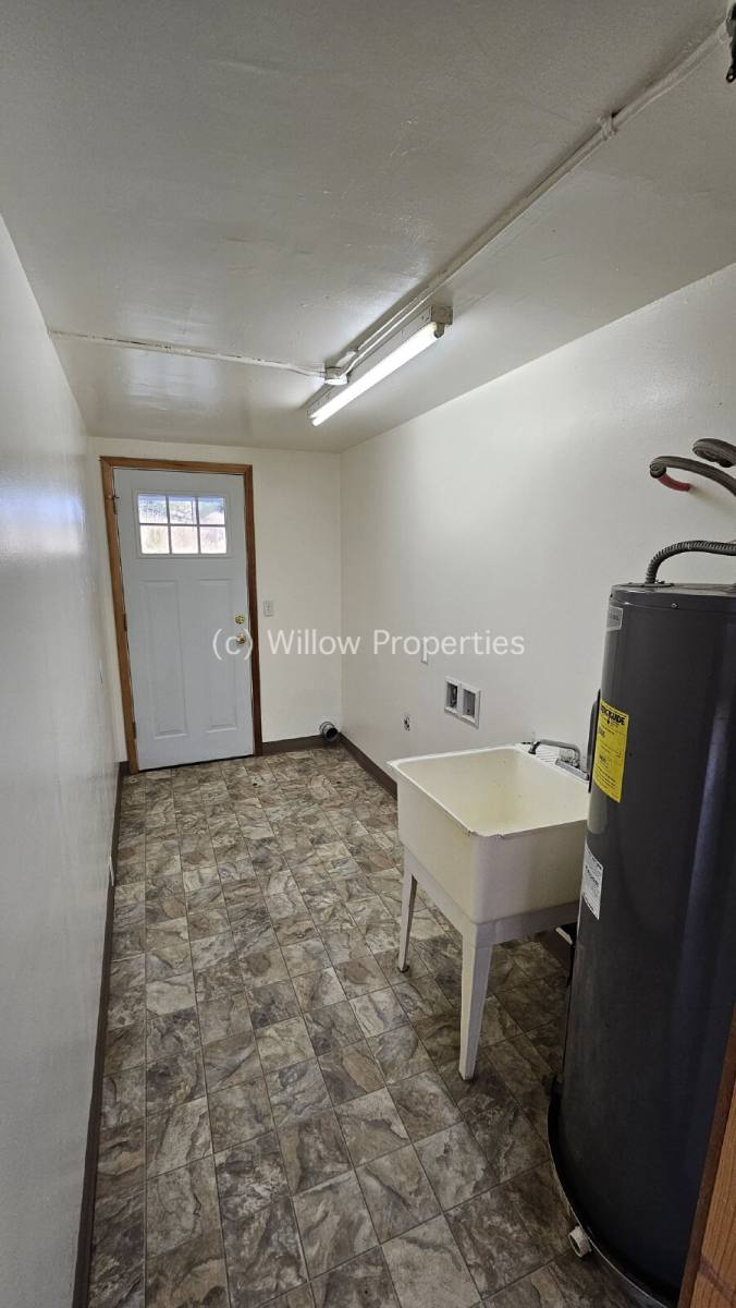 901 S Wright Ave, Tacoma, WA 98418 - House for Rent - Image 11