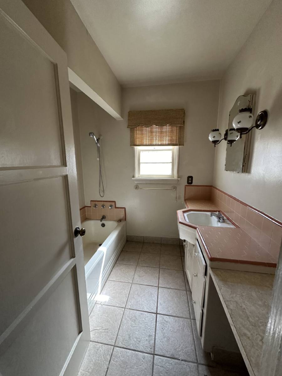 House for rent at 2520 La Siesta Dr, Bakersfield, CA 93305