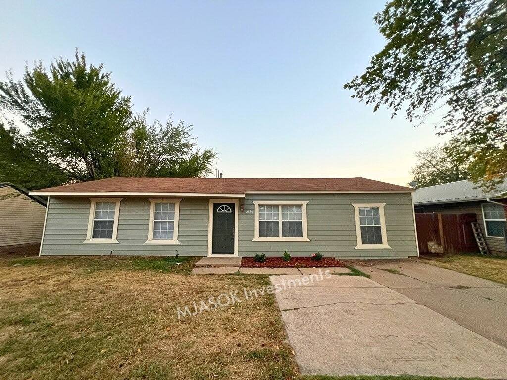 House for rent at 2326 NW Lincoln Ave, Lawton, OK 73505
