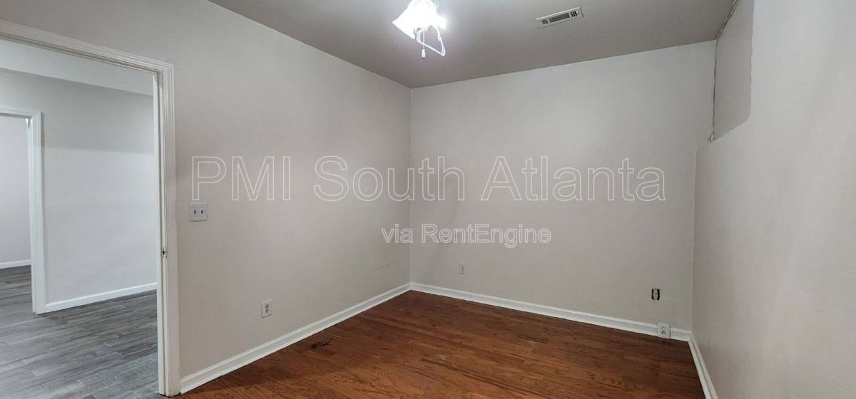 Apartment for rent at 755 Castlebrooke Way SE, Lawrenceville, GA 30045