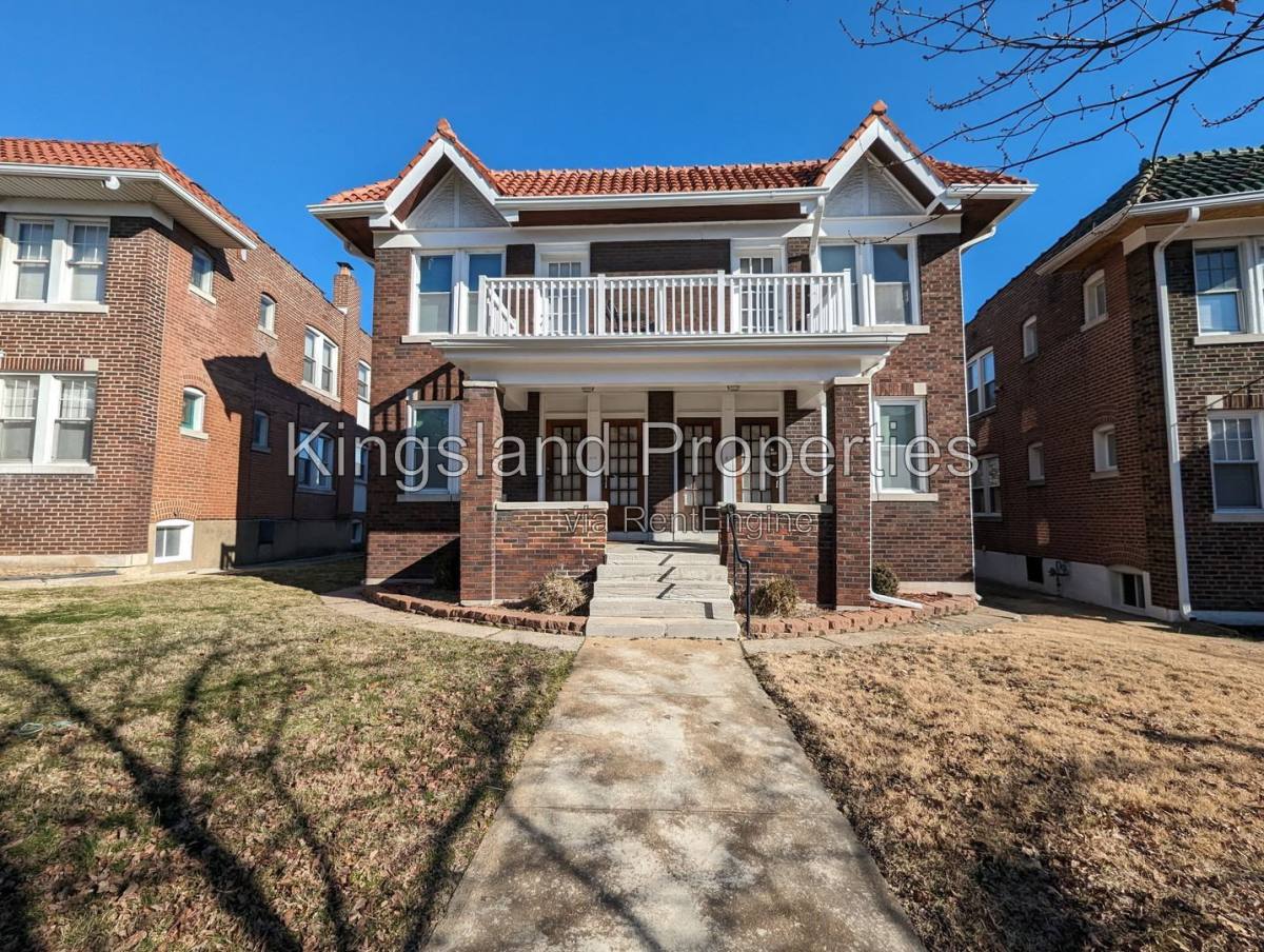 Apartment for rent at 4943 Lindenwood Ave, St. Louis, MO 63109