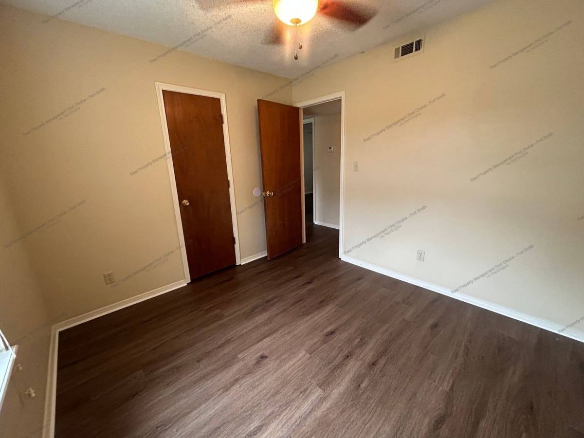 House for rent at 1413 Grand Oak Dr, Greenwood, AR 72936