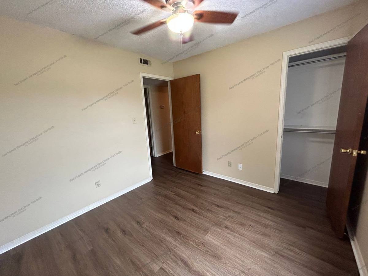 House for rent at 1413 Grand Oak Dr, Greenwood, AR 72936