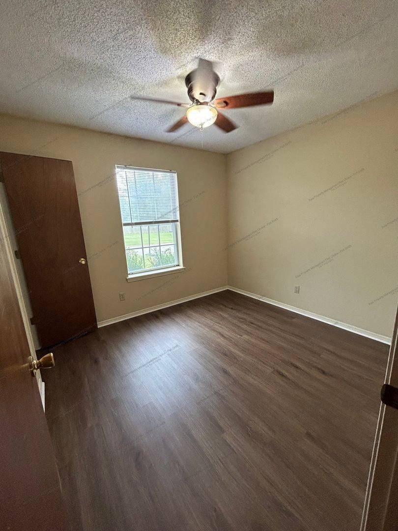 House for rent at 1413 Grand Oak Dr, Greenwood, AR 72936