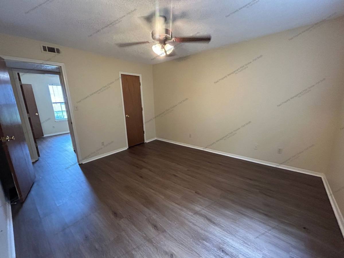 House for rent at 1413 Grand Oak Dr, Greenwood, AR 72936