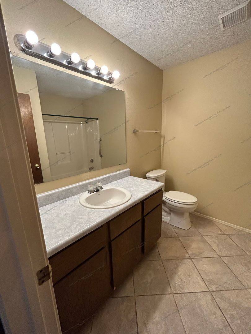 House for rent at 1413 Grand Oak Dr, Greenwood, AR 72936
