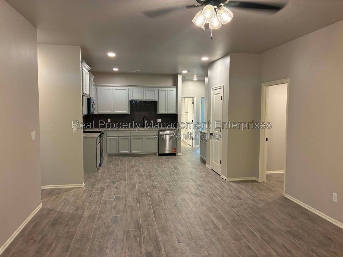 House for rent at 2571 Gallant Fox Terrace, Guthrie, OK 73044