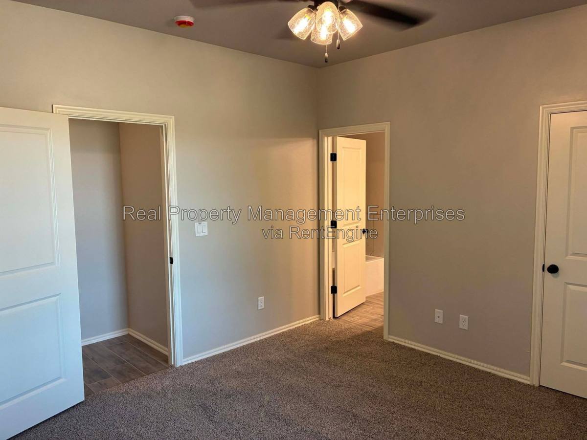 House for rent at 2571 Gallant Fox Terrace, Guthrie, OK 73044