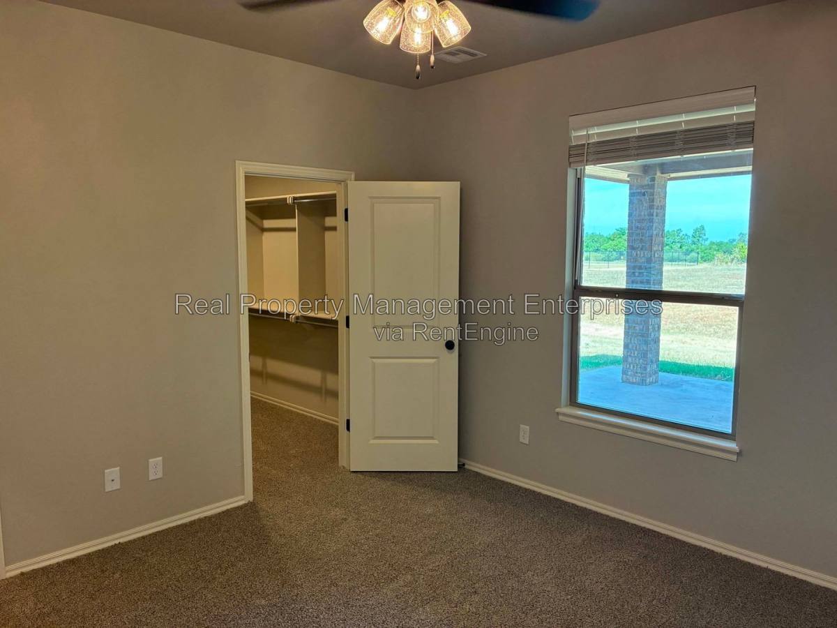 House for rent at 2571 Gallant Fox Terrace, Guthrie, OK 73044