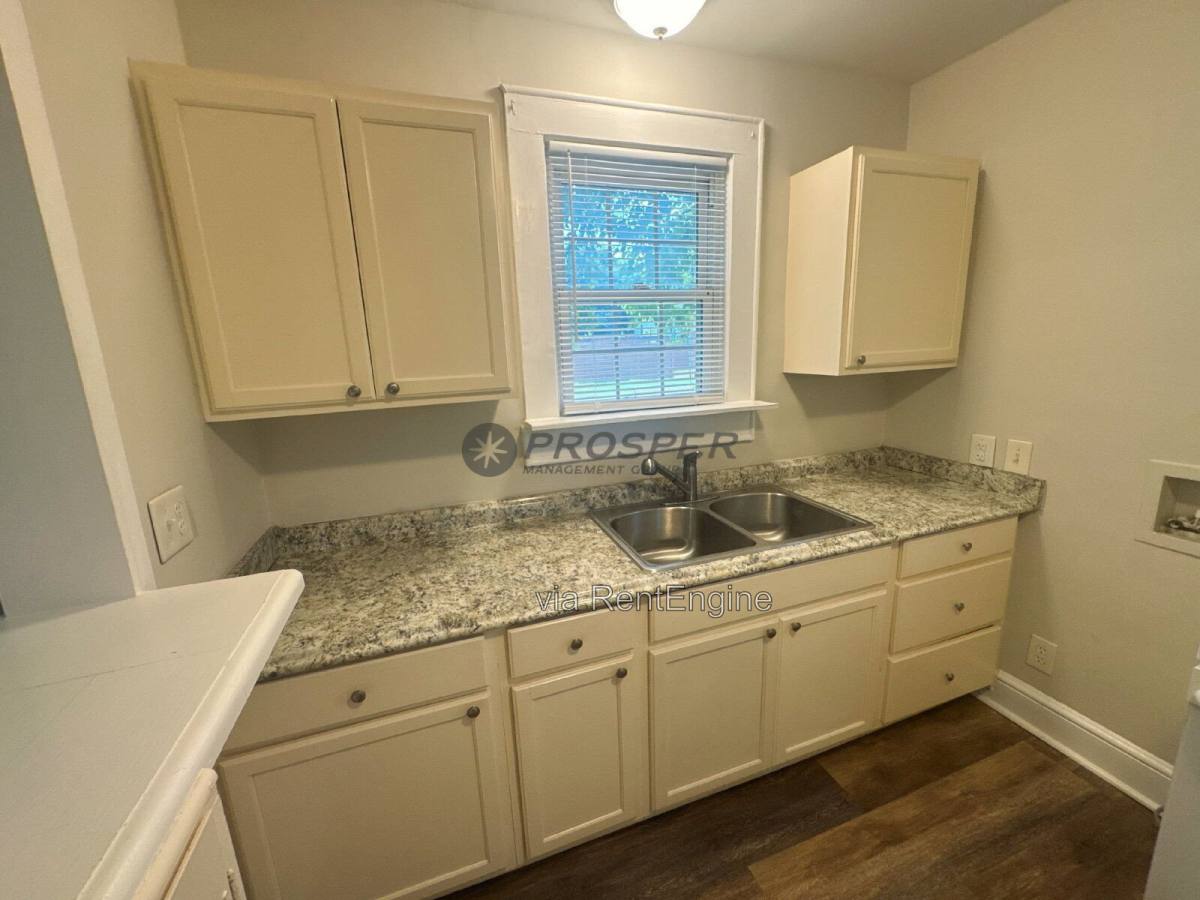 Apartment for rent at 1 Berkley Ave #A, Greenville, SC 29609