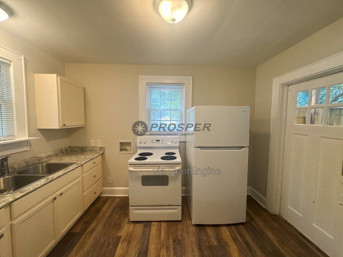 Apartment for rent at 1 Berkley Ave #A, Greenville, SC 29609