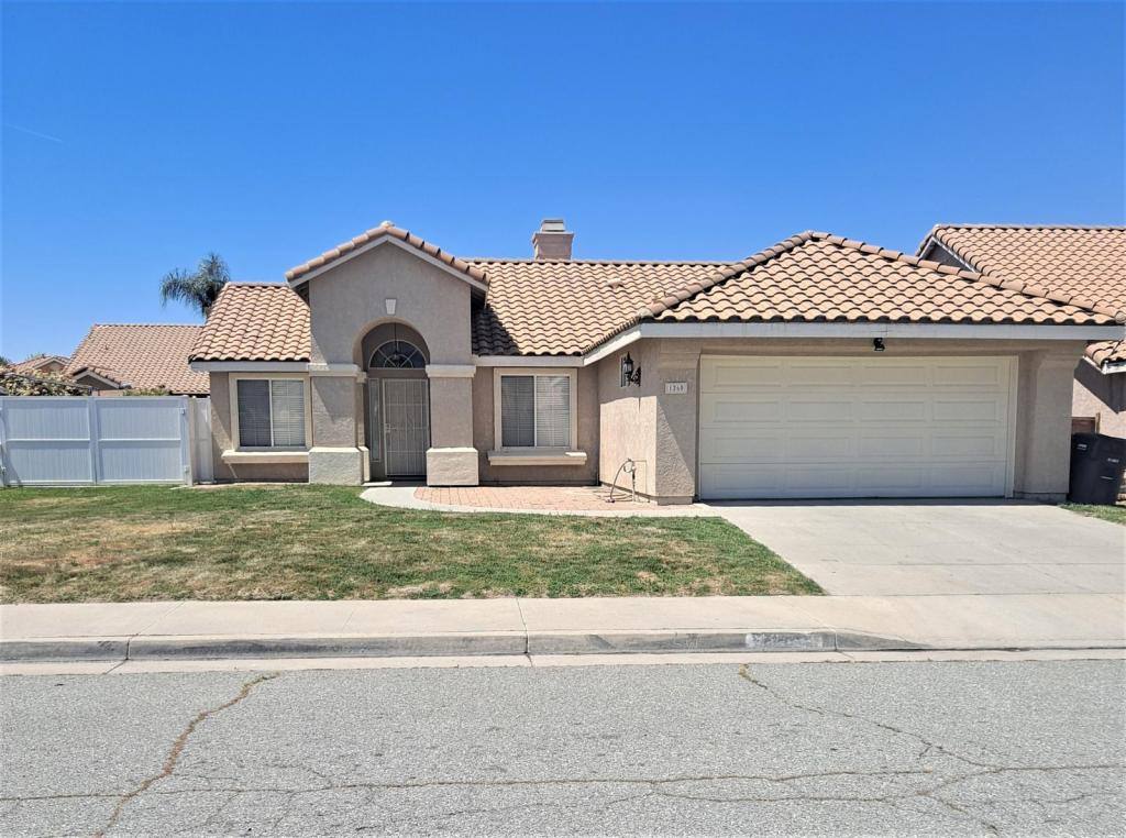 House for rent at 1260 Avenida Rosa Mundi, San Jacinto, CA 92583