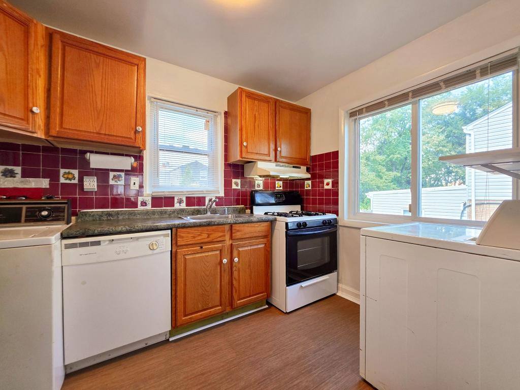 House for rent at 5818 Fifer Dr, Alexandria, VA 22303
