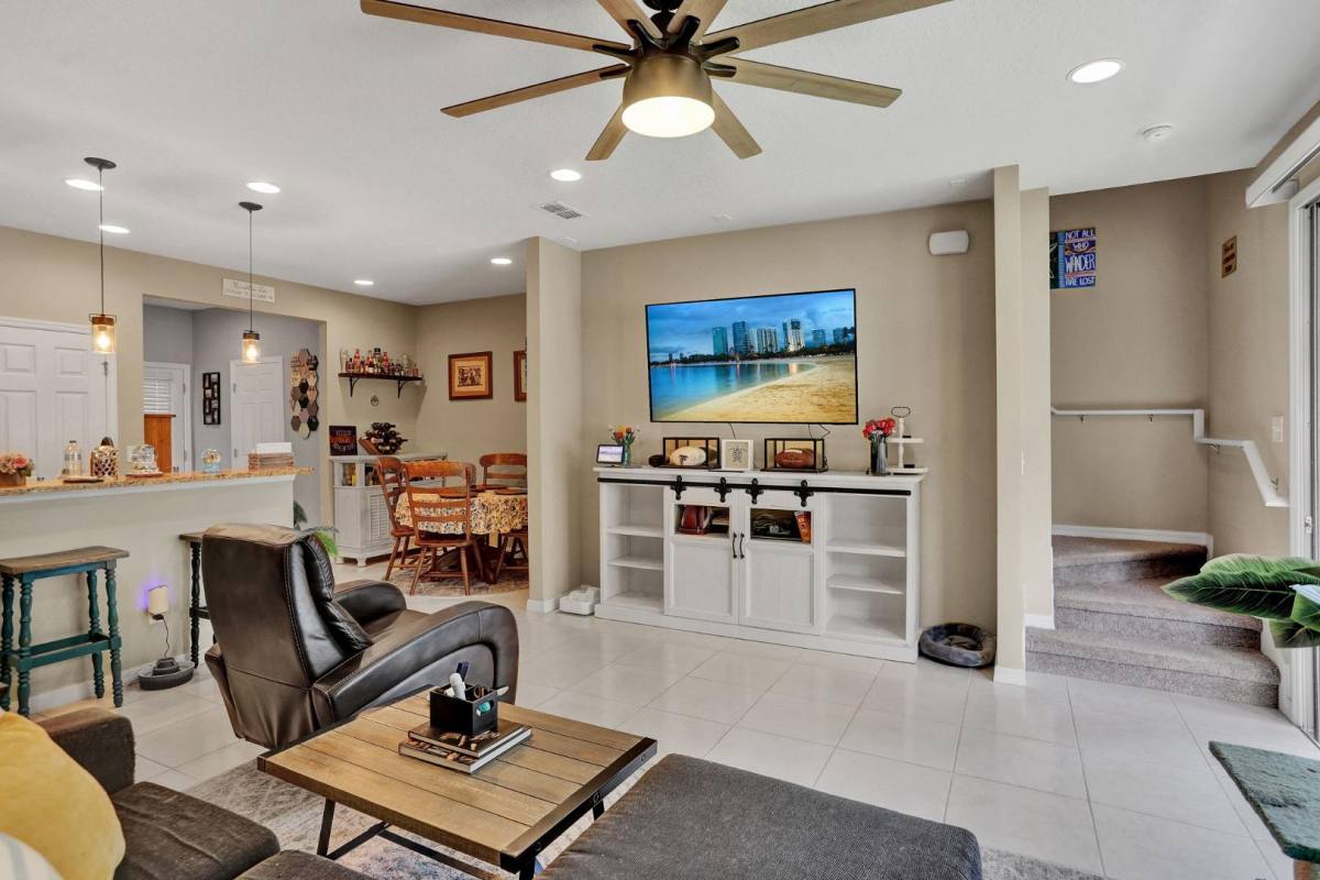 Townhouse for rent at 7036 Beauhaven Court, Jacksonville, FL 32258