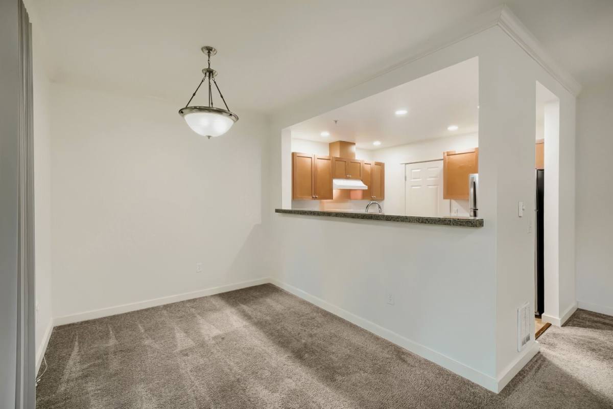 Condo for rent at 25025 SE Klahanie Blvd #B202, Issaquah, WA 98029