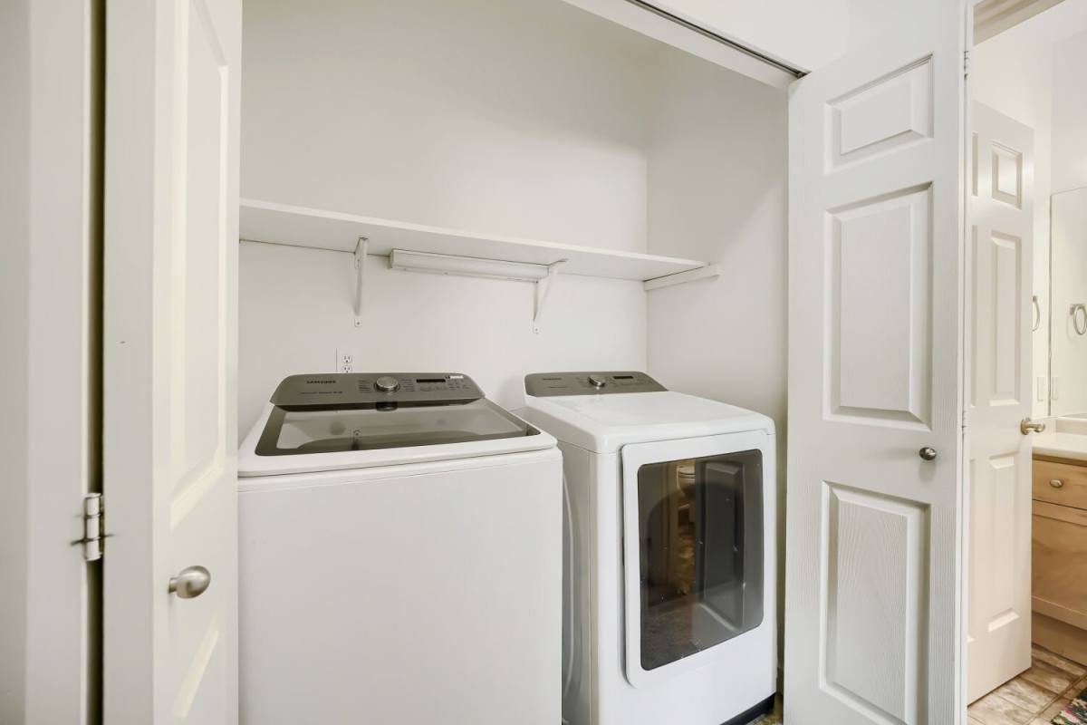 Condo for rent at 25025 SE Klahanie Blvd #B202, Issaquah, WA 98029