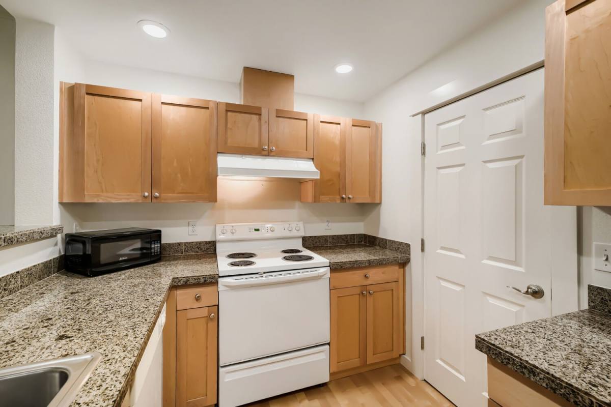 Condo for rent at 25025 SE Klahanie Blvd #B202, Issaquah, WA 98029