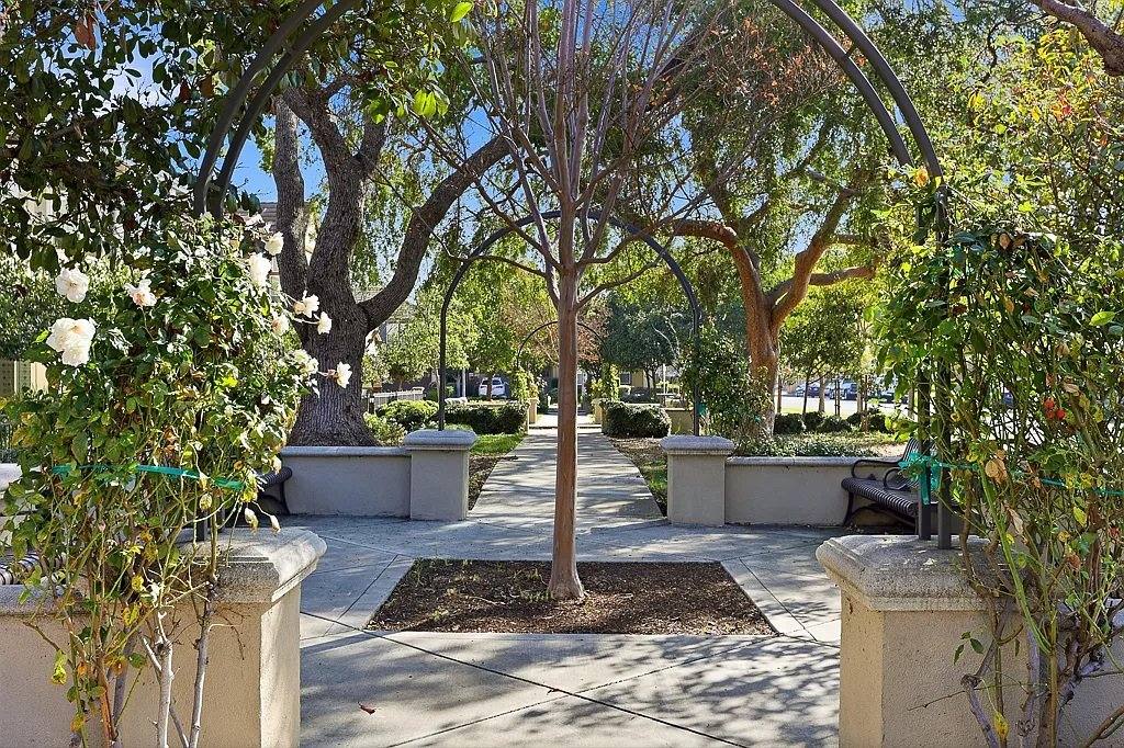 Townhouse for rent at 40203 Antigua Rose Terrace, Fremont, CA 94538