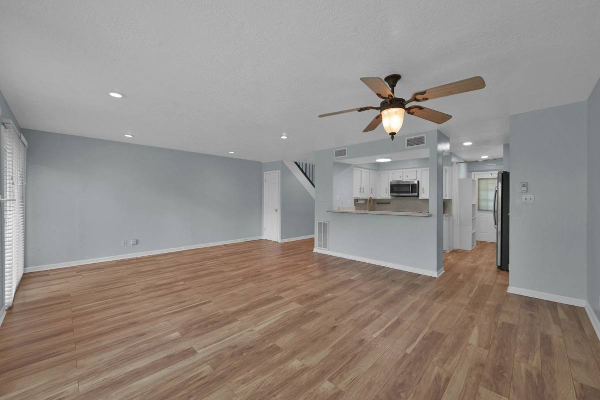 Townhouse for rent at 12247 Trail Hollow Dr, Montgomery, TX 77356