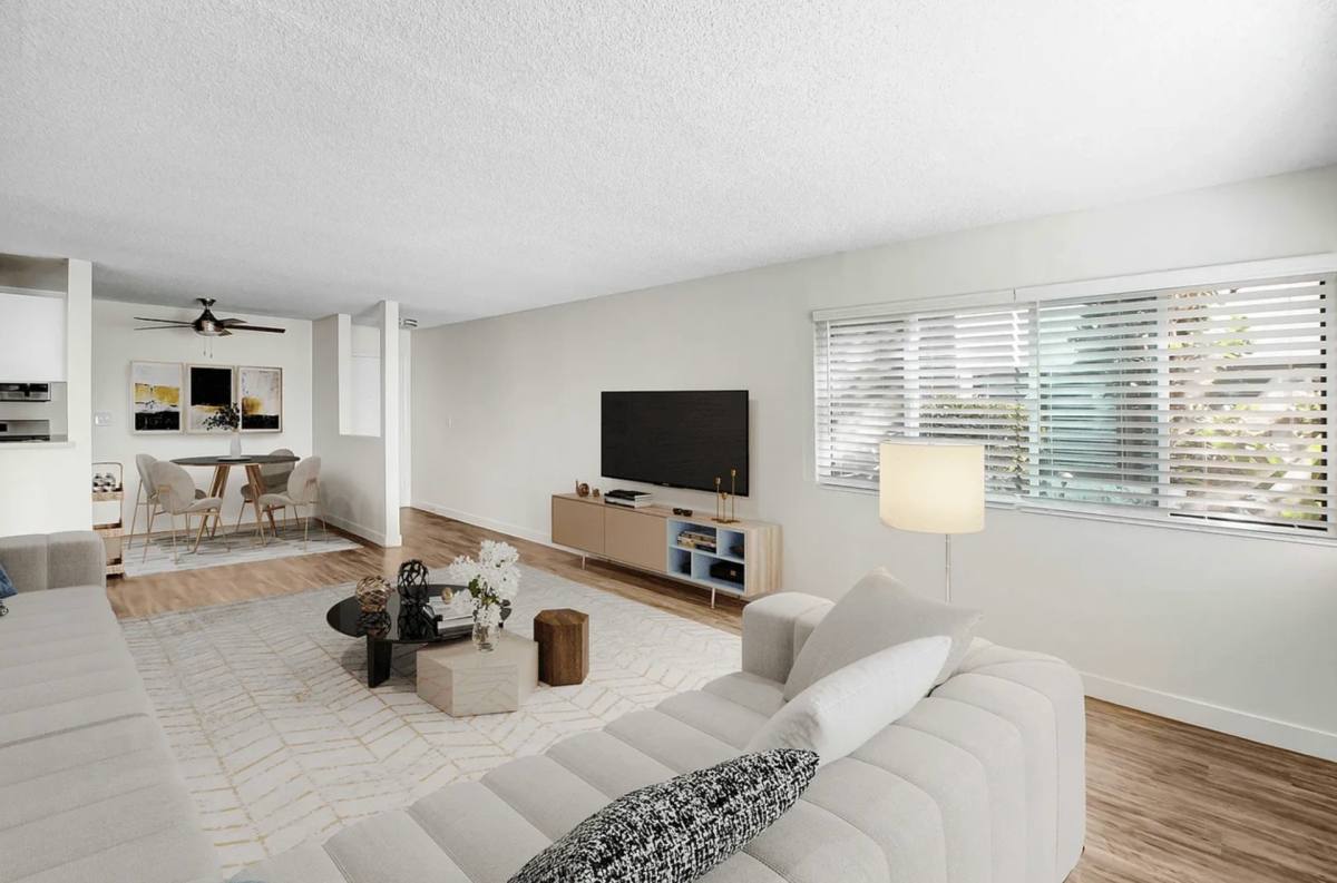 Apartment for rent at 500 Ximeno Ave, Long Beach, CA 90814