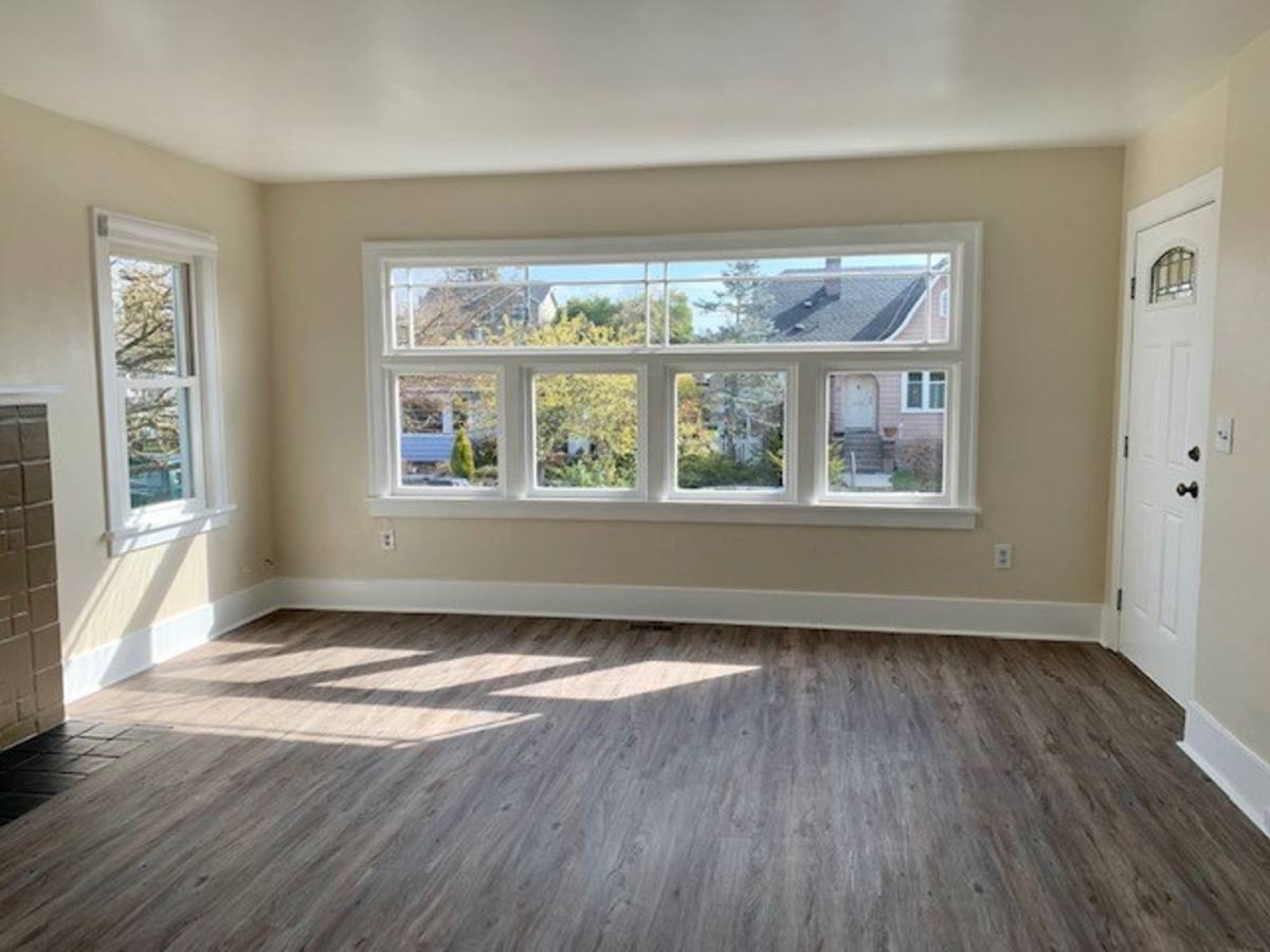 House for rent at 7511 Jones Ave NW, Seattle, WA 98117