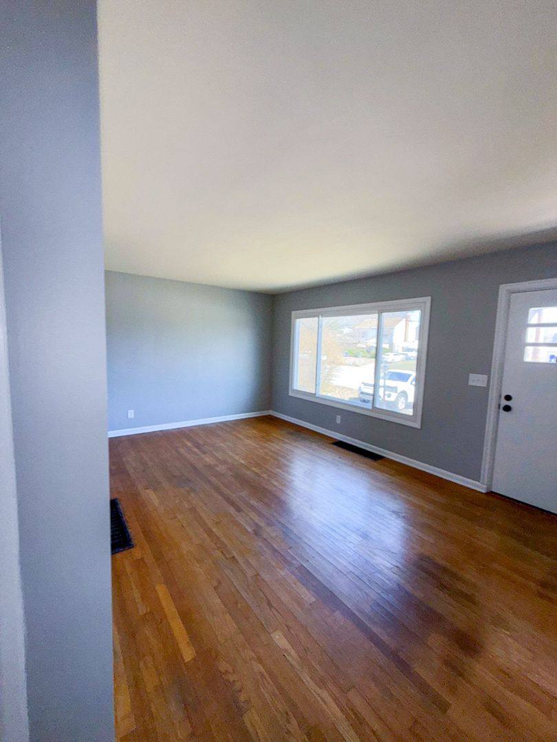 House for rent at 569 James Rd, Columbus, OH 43213