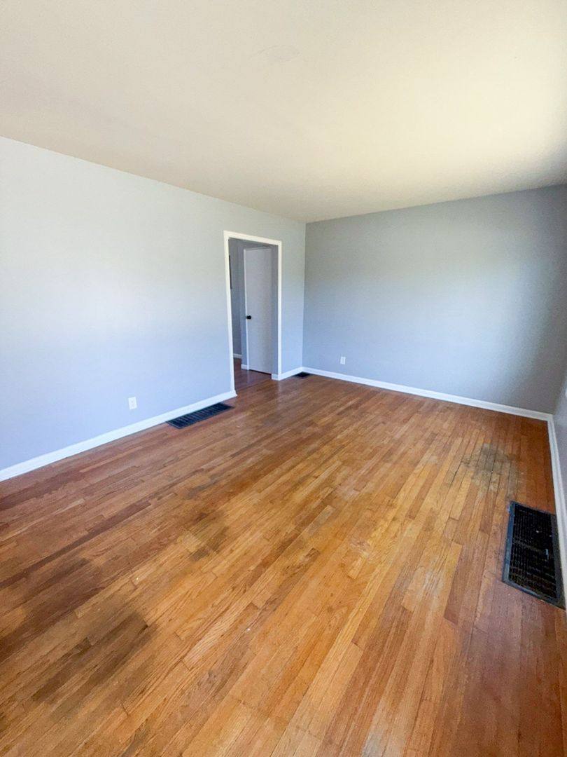House for rent at 569 James Rd, Columbus, OH 43213