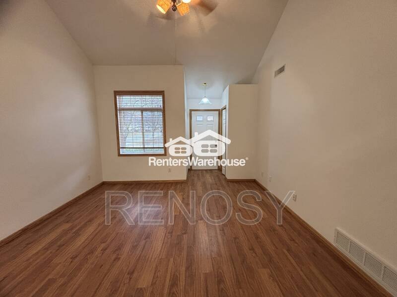 Townhouse for rent at 3701 Brook Ridge Court #708, Des Moines, IA 50317