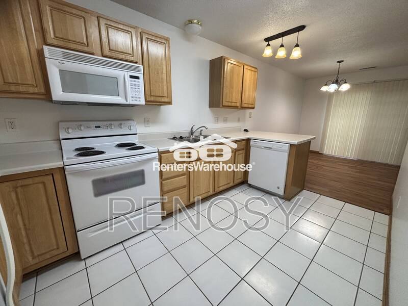 Townhouse for rent at 3701 Brook Ridge Court #708, Des Moines, IA 50317