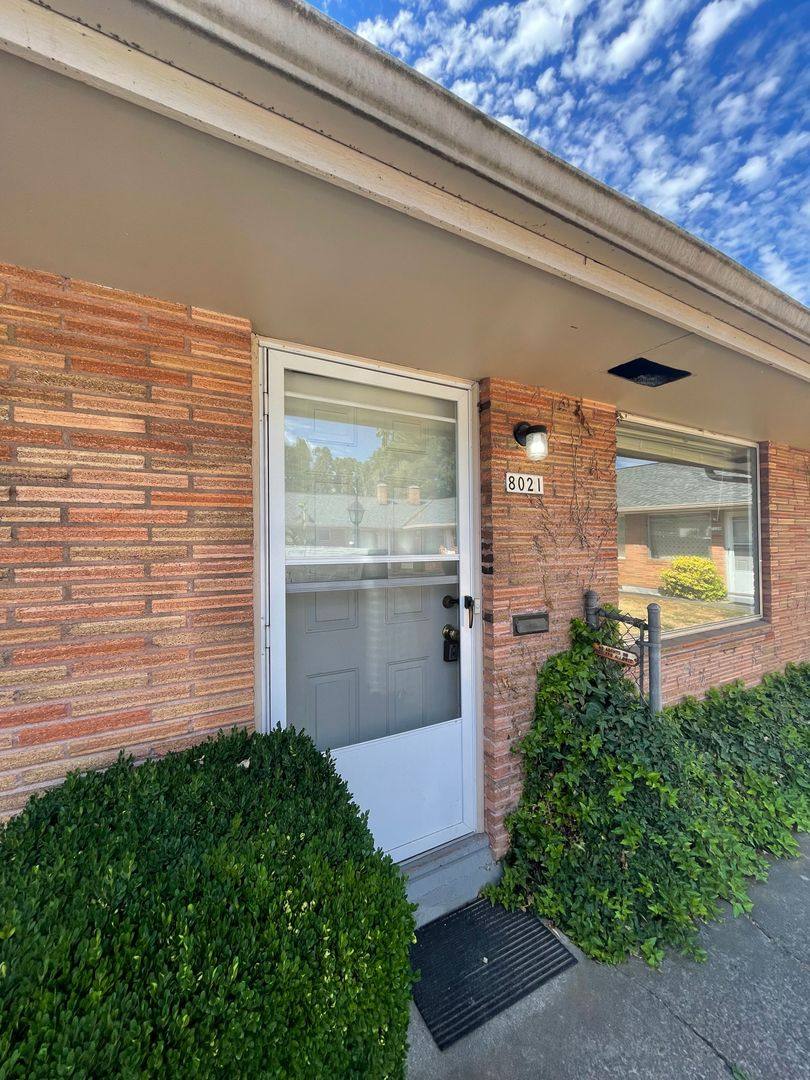 8019-8039 SE Main St, Portland, OR 97215 - Apartment for Rent - Image 1